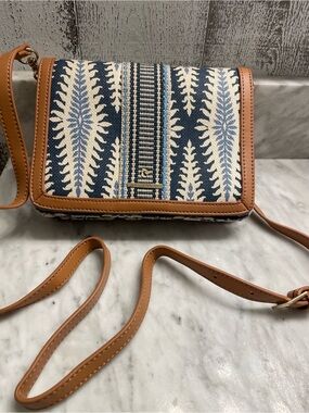 Lovely Spartina 449 Woven Navy and Cream Crossbody Bag with Tan Trim